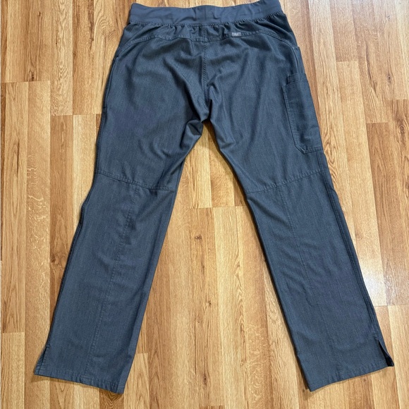 Figs Scrub Set Graphite Kade Cargo Pant Size L Tall Casma 3 Pocket Top Size L - Picture 5 of 12